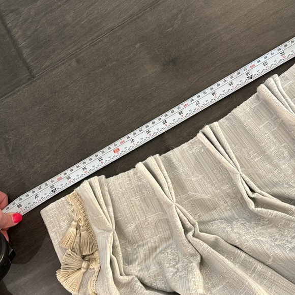 SET OF 2 CUSTOM MADE DROAES WITH FRINGE LINED - Picture 5 of 7